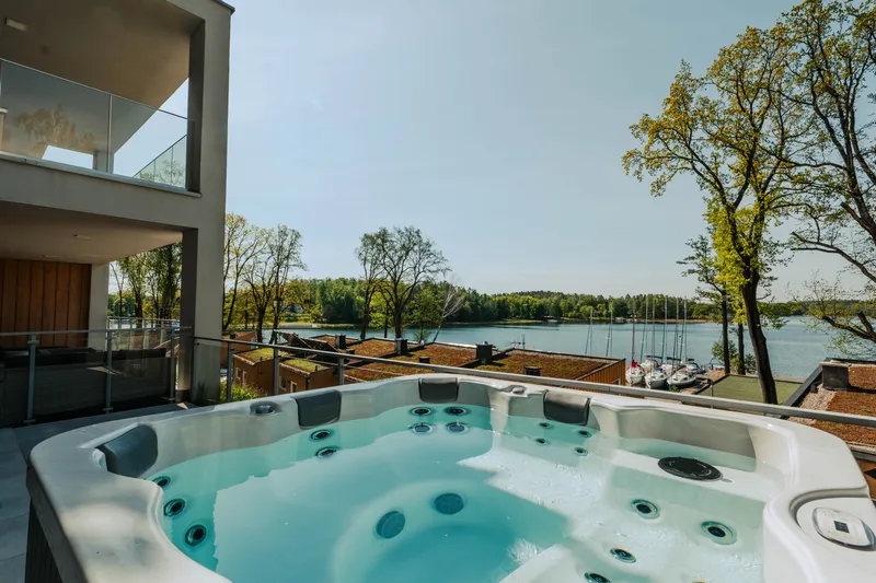 Z jedną sypialnią i jacuzzi (A104) view 3
