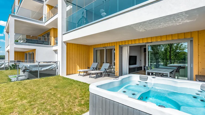 Z jacuzzi na tarasie (B102) view 2